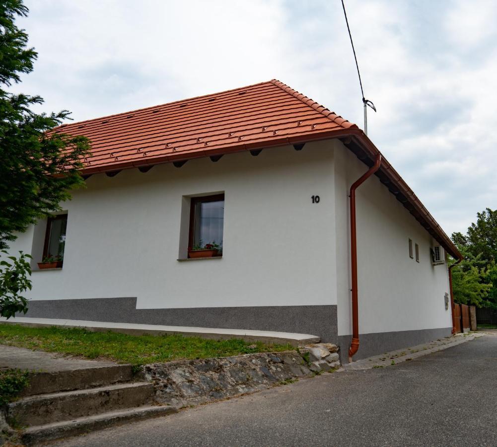 House Nr. 10 Apartment Heviz Exterior photo